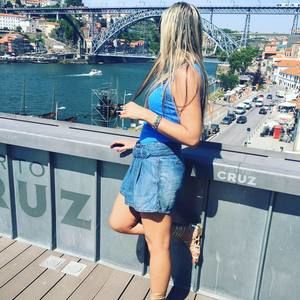 Meet your Posher, Dessa